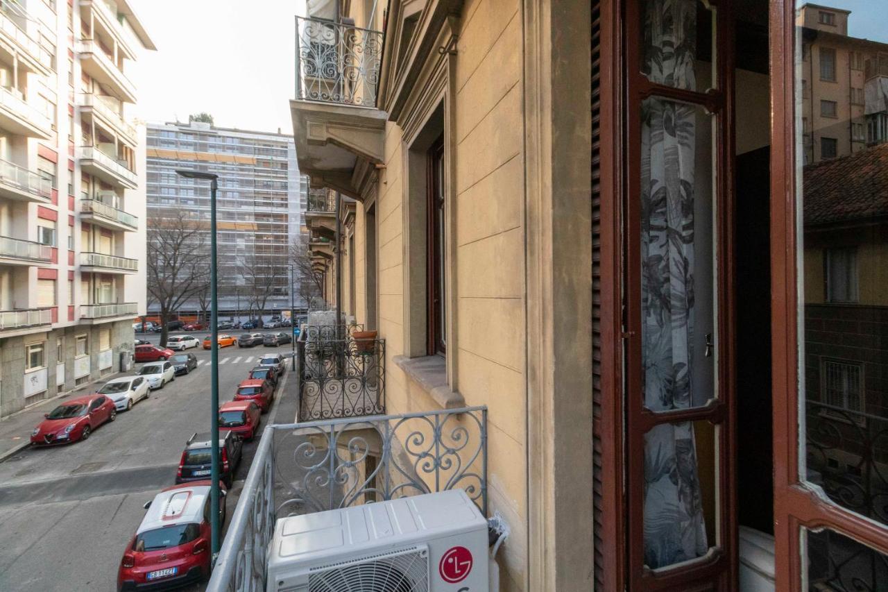 Colourful & Cozy Apartment Cenisia Turin Exterior photo