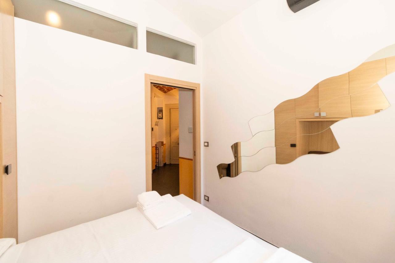 Colourful & Cozy Apartment Cenisia Turin Exterior photo